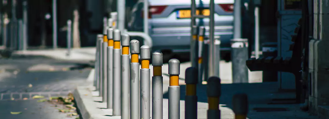 Safe and Convenient Retractable Barrier Column Systems for Properties in Port Charlotte, FL